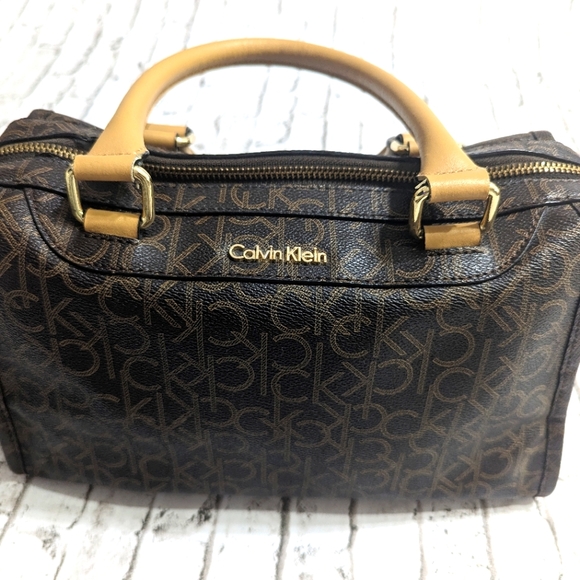 Calvin Klein Handbags - Calvin Klein Satchel